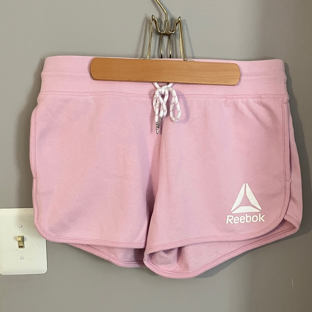 Reebok Women's Light Pink Athletic Shorts Size L